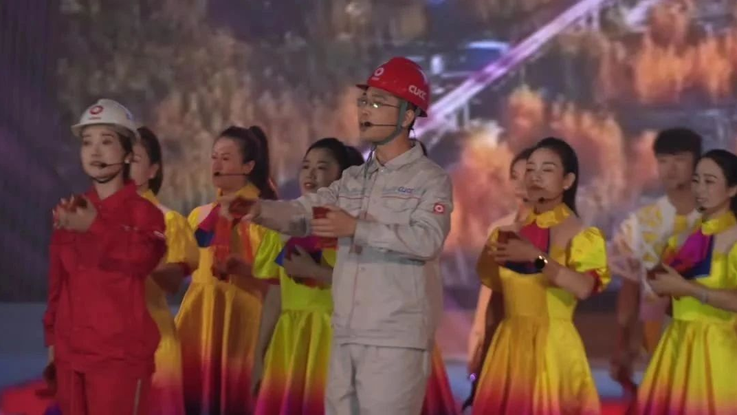  礼赞新中国 奋进新时代|K8凯发国际“文化心连心”精彩语言节目~ 